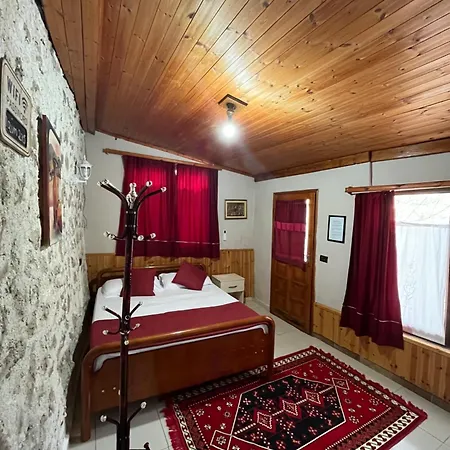 Pensionat Emiliano Castle Of 2*