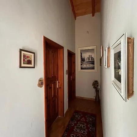 Gæstehus Emiliano Castle Of Krujë