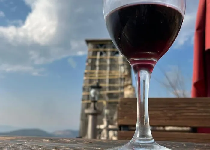 Emiliano Castle Of 2* Krujë