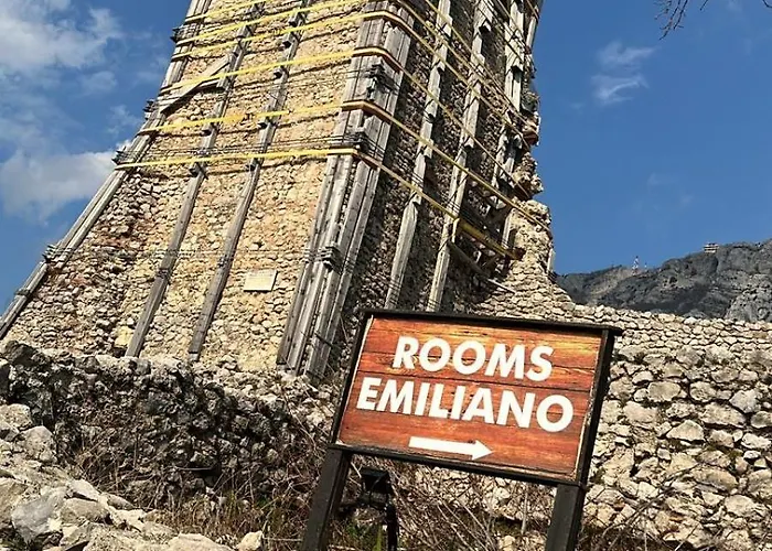 Emiliano Castle Of Krujë