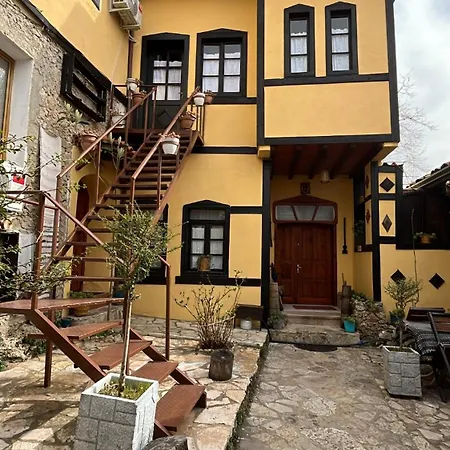 Emiliano Castle Of 2*