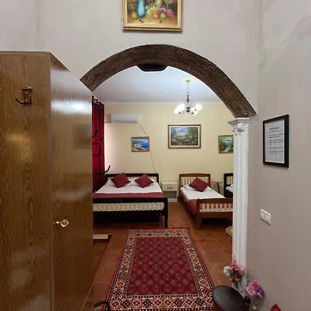 Emiliano Castle Of 2*