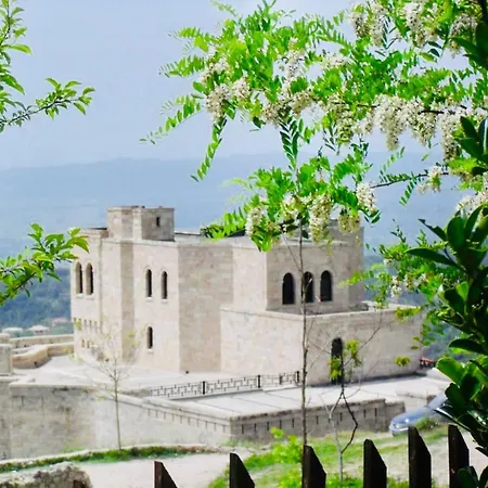 Emiliano Castle Of 2*