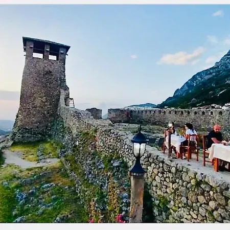 Emiliano Castle Of 2* Kruja