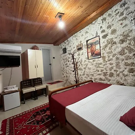 Emiliano Castle Of Kruja