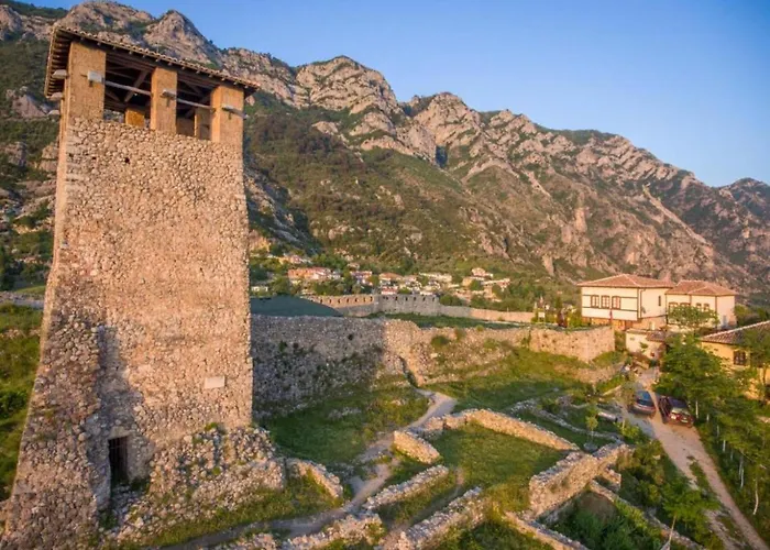 Pensión Emiliano Castle Of