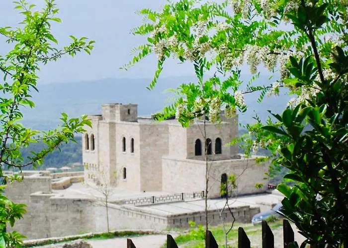 Emiliano Castle Of 2*